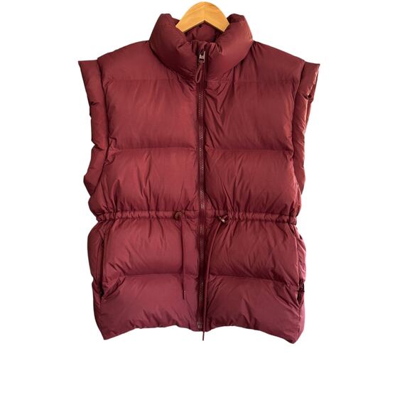 Aritzia Wilfred Laramie The Chalet Puffer Vest Goose Down Merlot Red Medium NWT - Picture 5 of 12